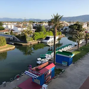 Le Marinola à Empuriabrava